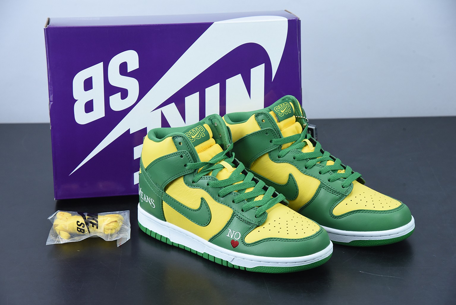 Nike SB Dunk High Supreme By Any Means Brazil Nike SB Dunk High Supreme By Any Means Brazil