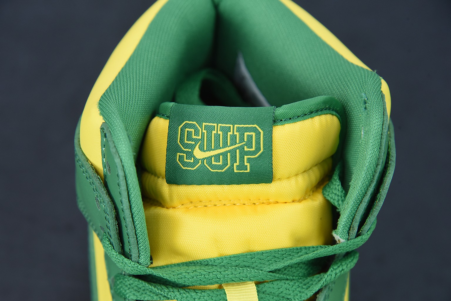 Nike SB Dunk High Supreme By Any Means Brazil Nike SB Dunk High Supreme By Any Means Brazil