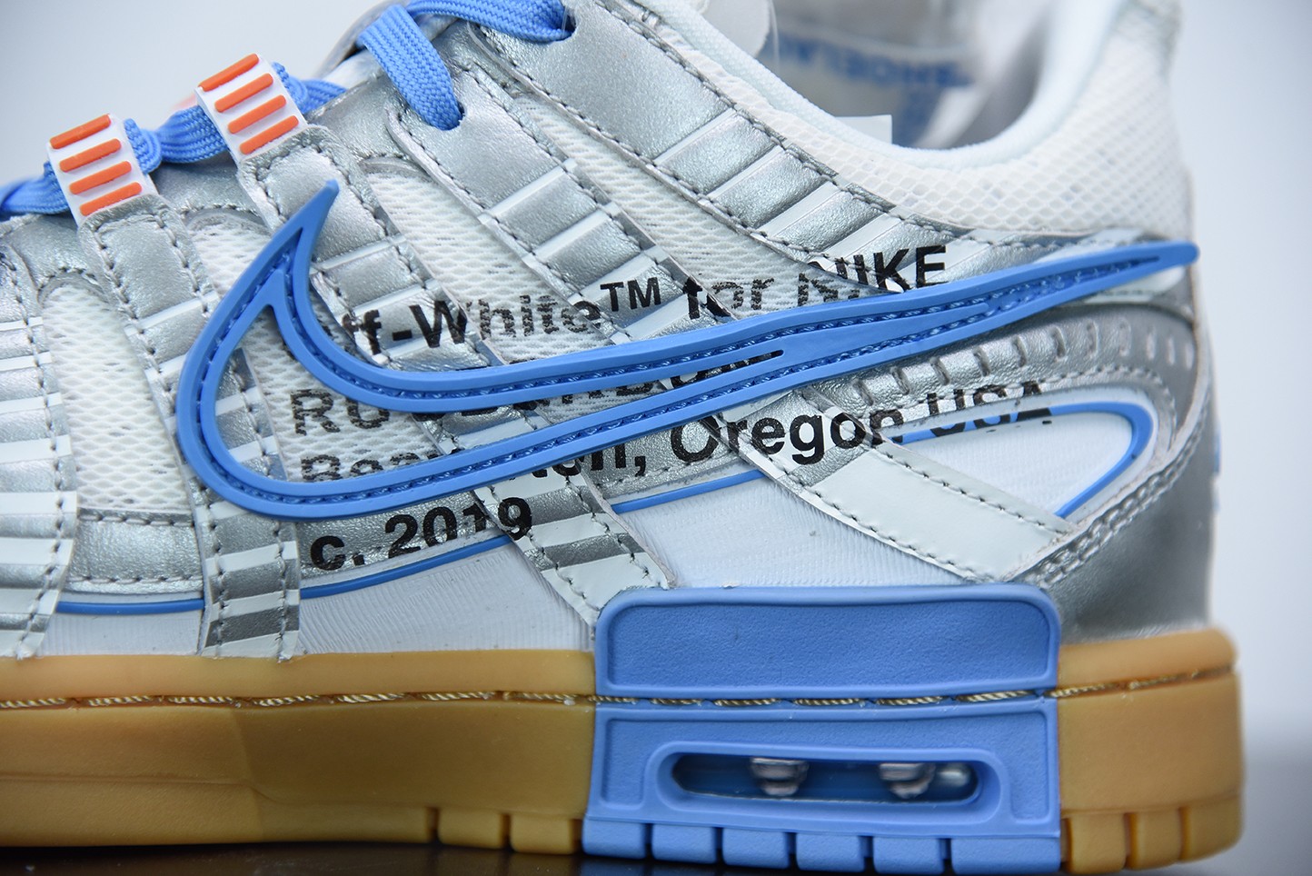 Nike Air Rubber Dunk Off-White UNC Nike Air Rubber Dunk Off-White UNC
