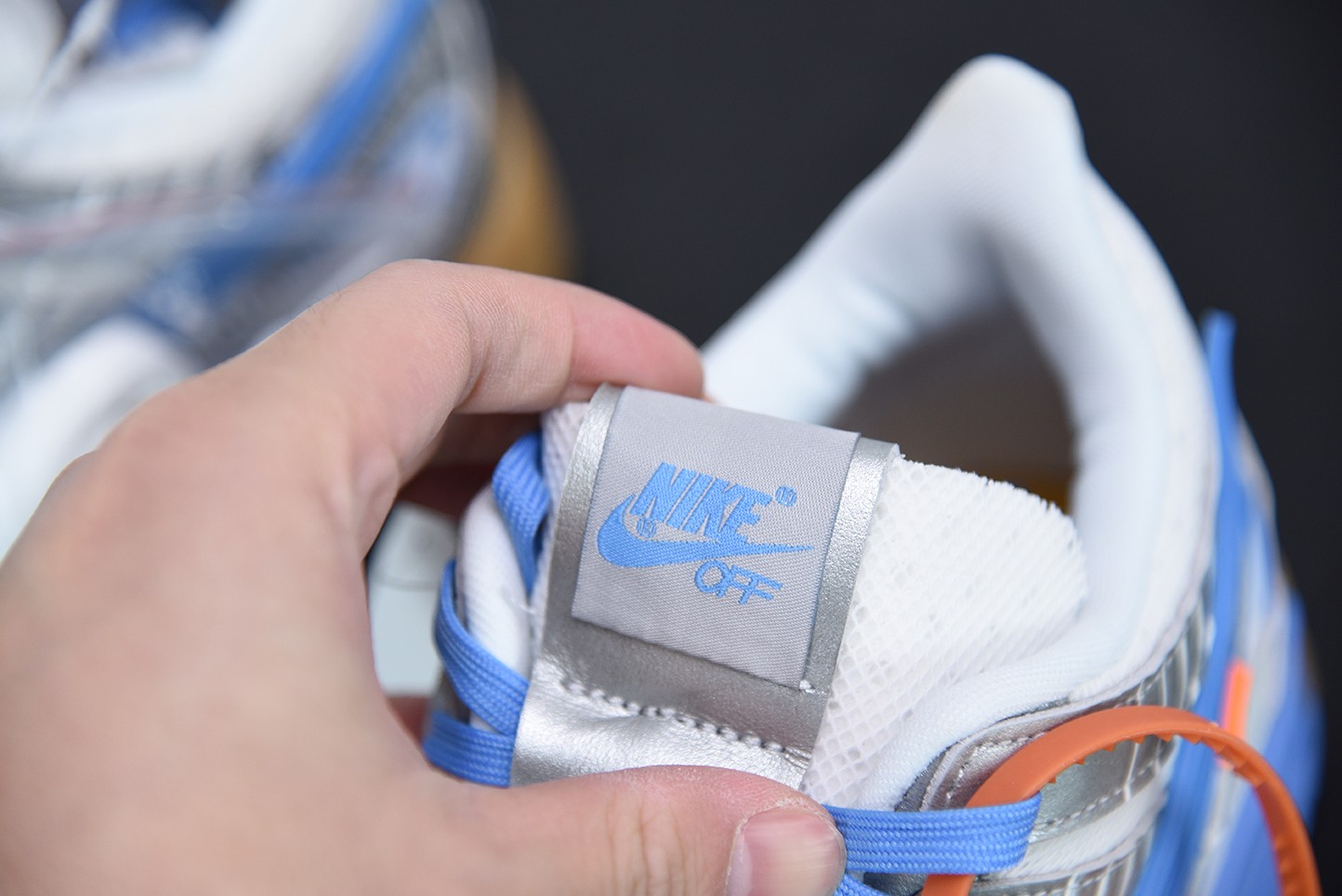 Nike Air Rubber Dunk Off-White UNC Nike Air Rubber Dunk Off-White UNC