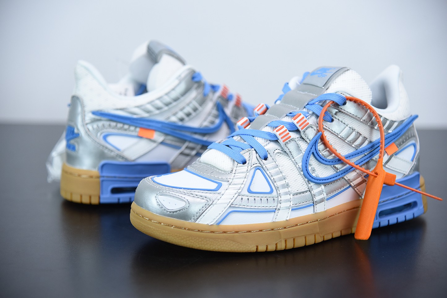 Nike Air Rubber Dunk Off-White UNC Nike Air Rubber Dunk Off-White UNC