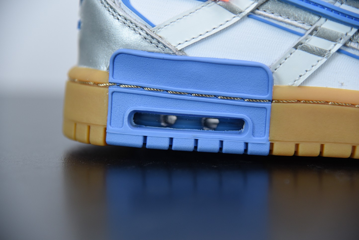 Nike Air Rubber Dunk Off-White UNC Nike Air Rubber Dunk Off-White UNC