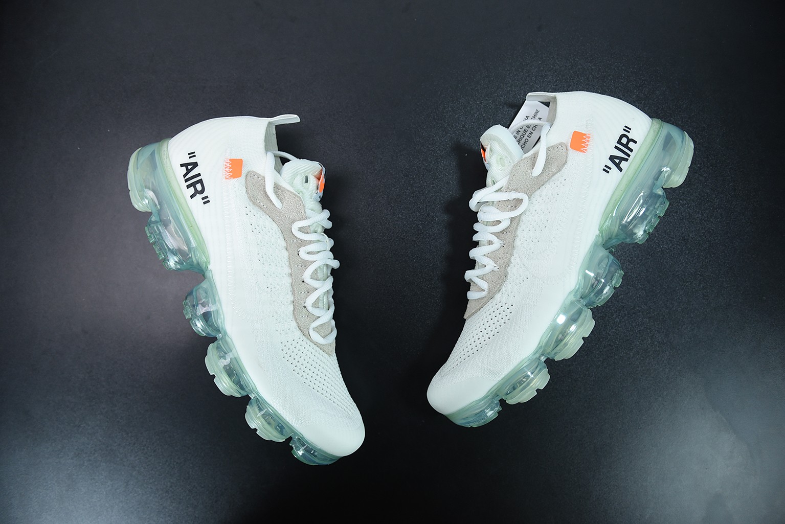 Nike Air VaporMax Off-White (2018) Nike Air VaporMax Off-White (2018)