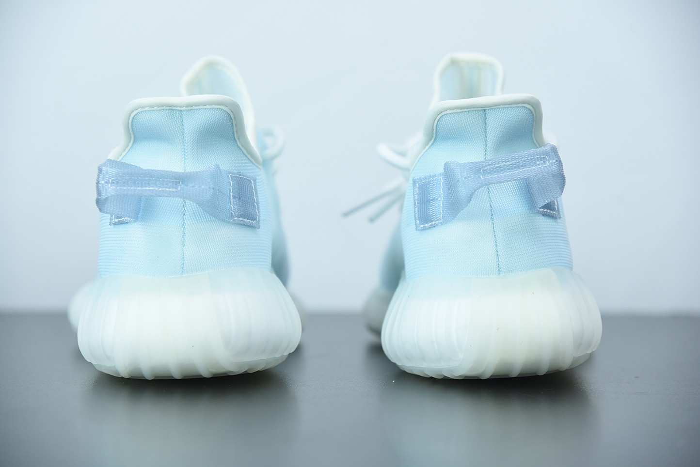 adidas yeezy Boost 350 V2 Mono Lce adidas yeezy Boost 350 V2 Mono Lce