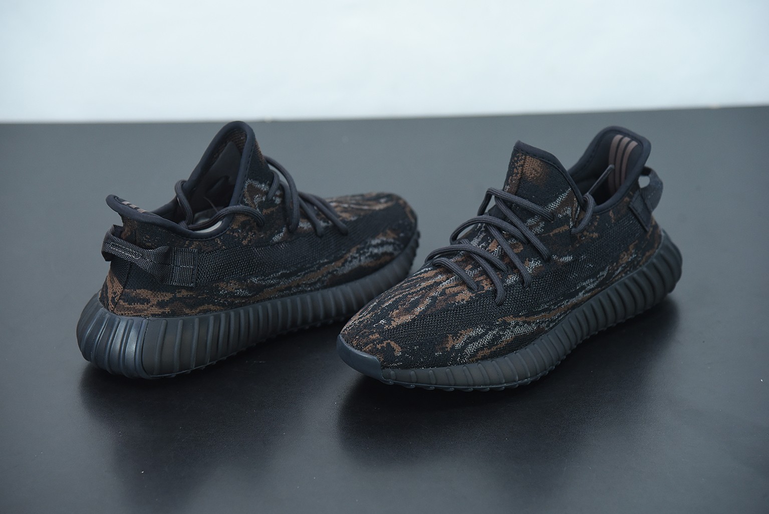 adidas yeezy Boost 350 V2 Mono MX Rock adidas yeezy Boost 350 V2 Mono MX Rock