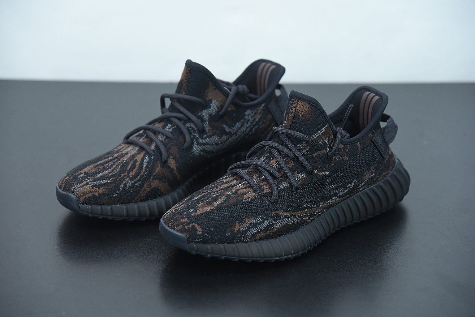 adidas yeezy Boost 350 V2 Mono MX Rock adidas yeezy Boost 350 V2 Mono MX Rock