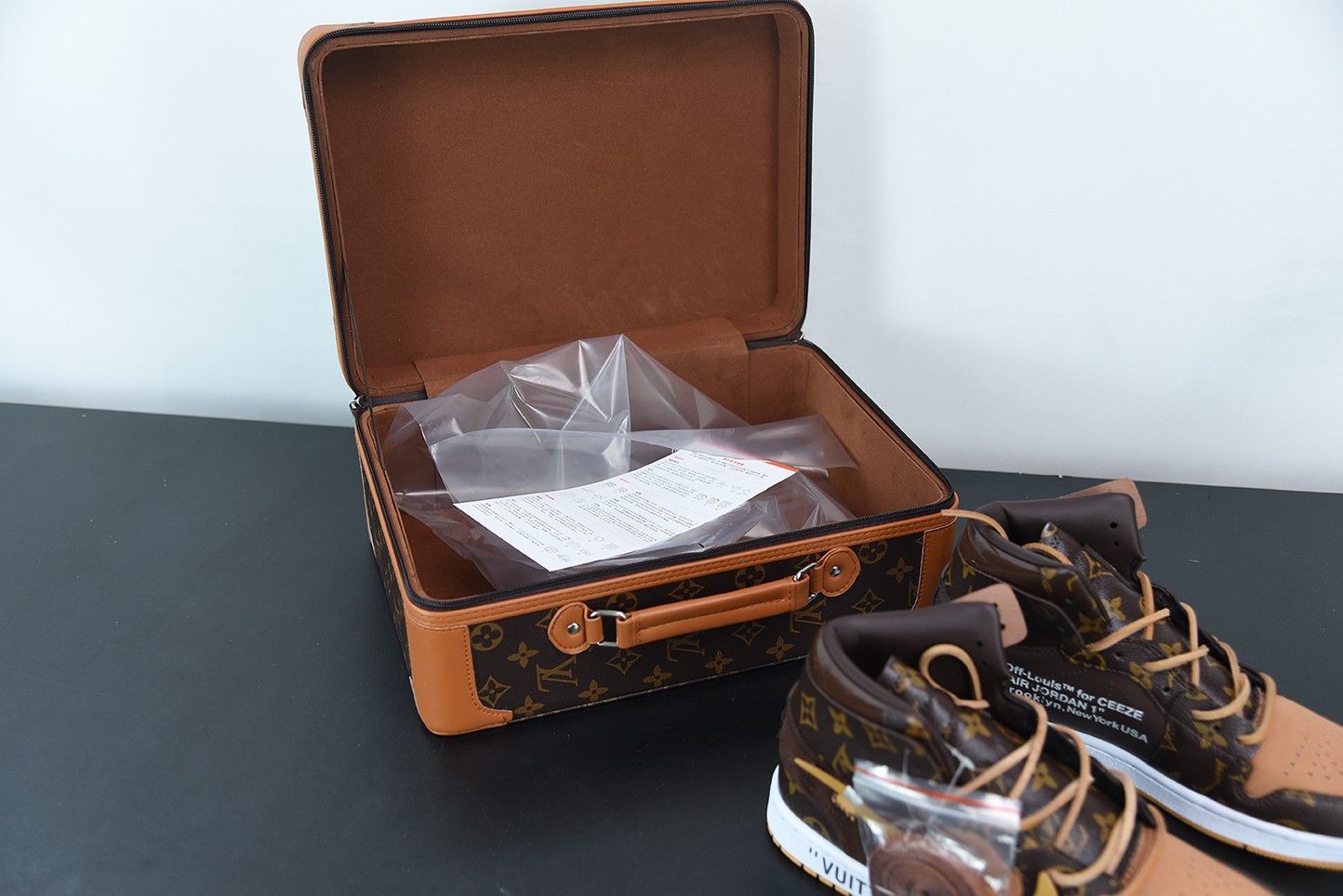 Off-whit x Air jordan 1 LV High Off-whit x Air jordan 1 LV High