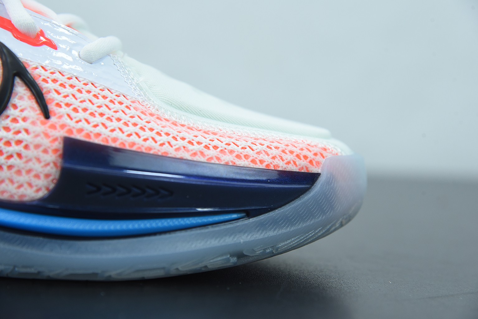 Nike Air Zoom G.T. Cut White Black Laser Blue Nike Air Zoom G.T. Cut White Black Laser Blue