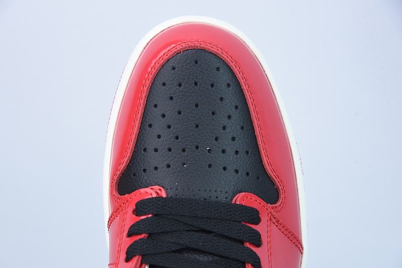 Jordan 1 High Zoom Air CMFT Patent Chicago(W) Jordan 1 High Zoom Air CMFT Patent Chicago(W)