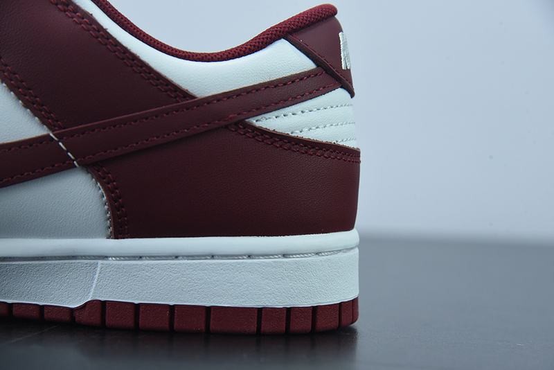 NiKe Dunk Low Team Red NiKe Dunk Low Team Red