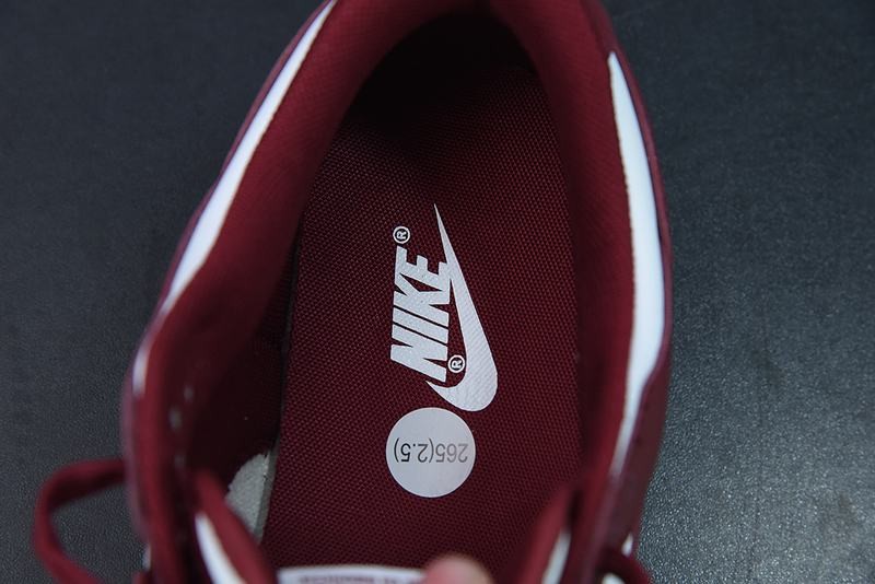 NiKe Dunk Low Team Red NiKe Dunk Low Team Red