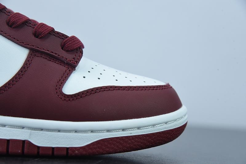 NiKe Dunk Low Team Red NiKe Dunk Low Team Red