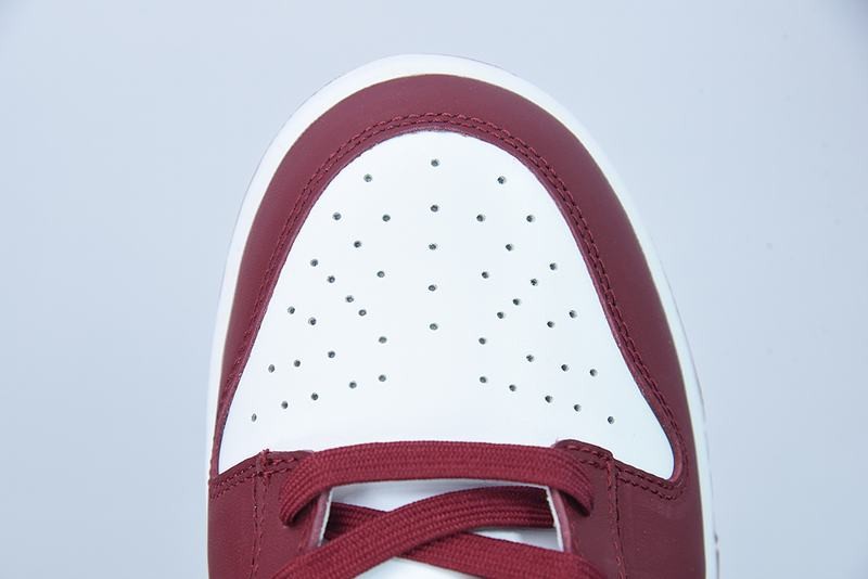 NiKe Dunk Low Team Red NiKe Dunk Low Team Red