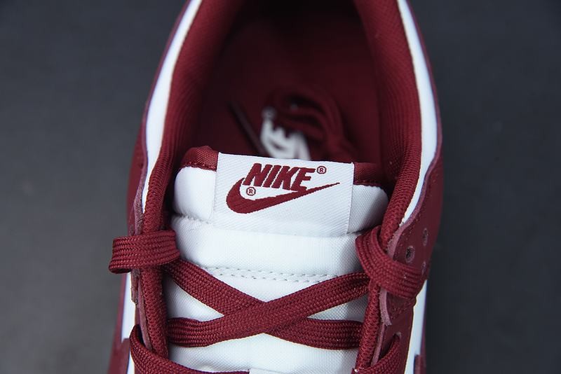 NiKe Dunk Low Team Red NiKe Dunk Low Team Red