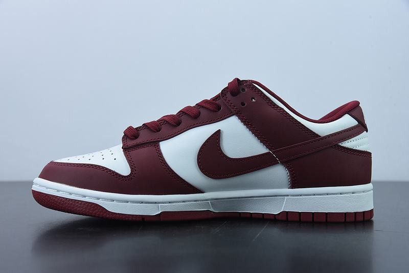 NiKe Dunk Low Team Red NiKe Dunk Low Team Red