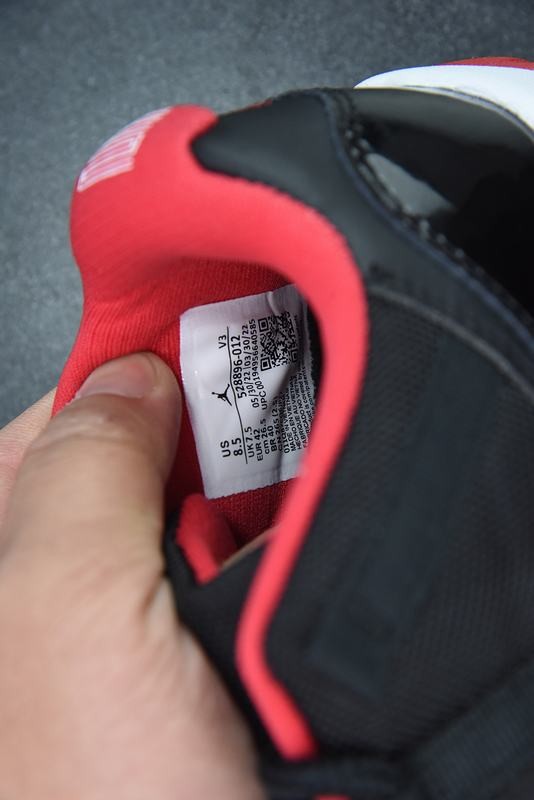 Jordan 11 Retro Low Bred (GS) Jordan 11 Retro Low Bred (GS)