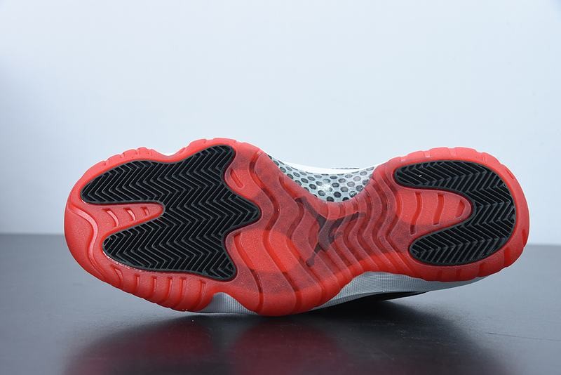 Jordan 11 Retro Low Bred (GS) Jordan 11 Retro Low Bred (GS)