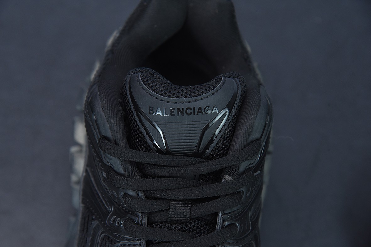 Balenciga Defender Black Balenciga Defender Black