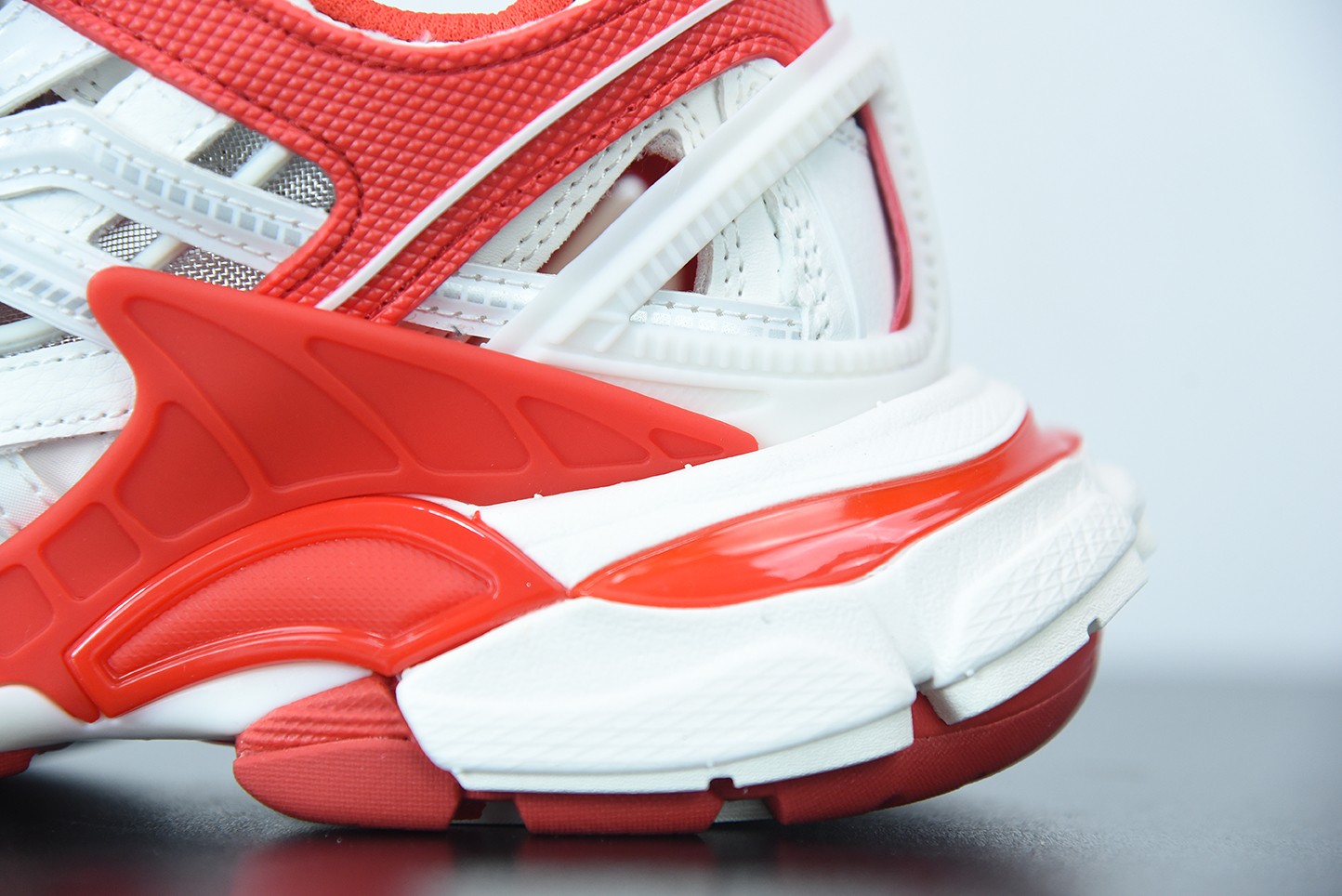 Balenciga Track 2.0 White Red Balenciga Track 2.0 White Red