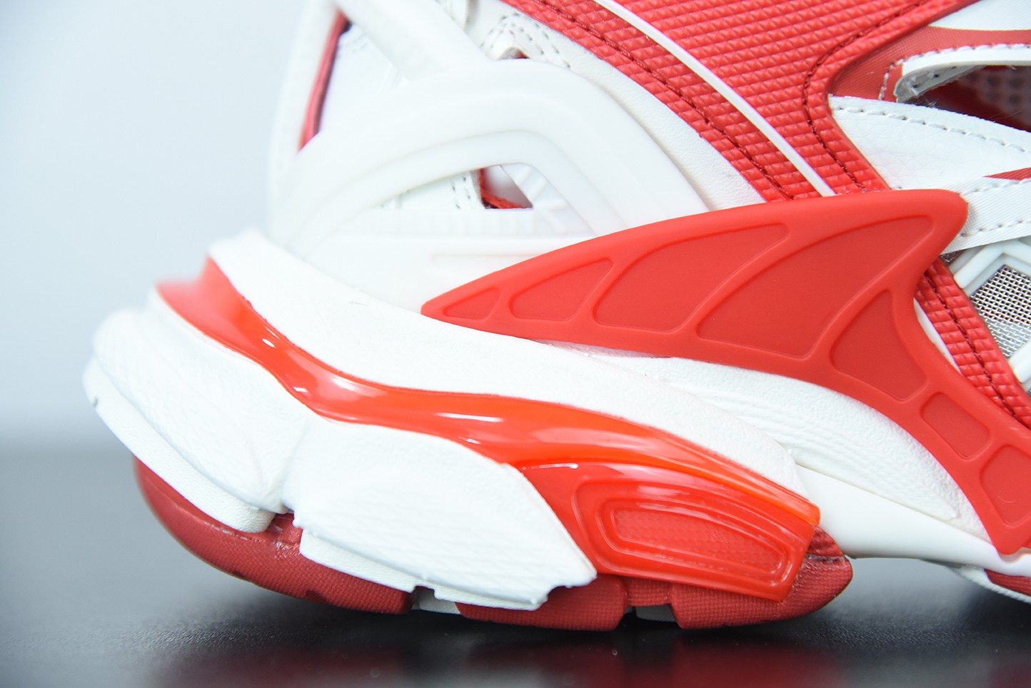 Balenciga Track 2.0 White Red Balenciga Track 2.0 White Red