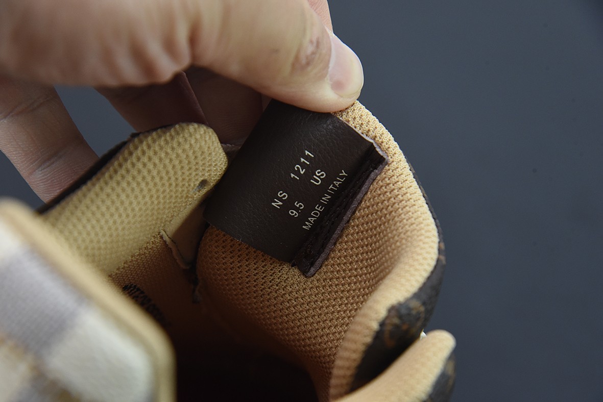 Nike Air force 1Low Louis Vuitton Monogram Brown Damier Azur Nike Air force 1Low Louis Vuitton Monogram Brown Damier Azur