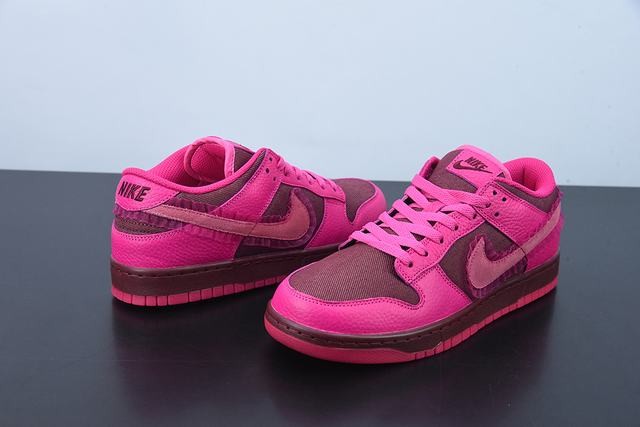 Nike Dunk Low Valentine’s Day Nike Dunk Low Valentine’s Day