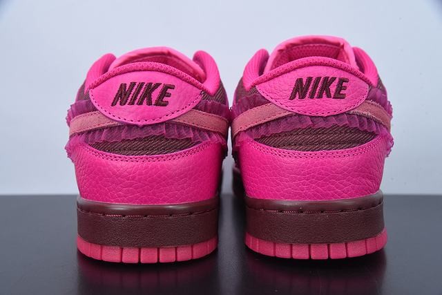 Nike Dunk Low Valentine’s Day Nike Dunk Low Valentine’s Day