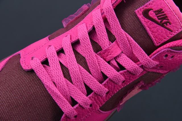 Nike Dunk Low Valentine’s Day Nike Dunk Low Valentine’s Day