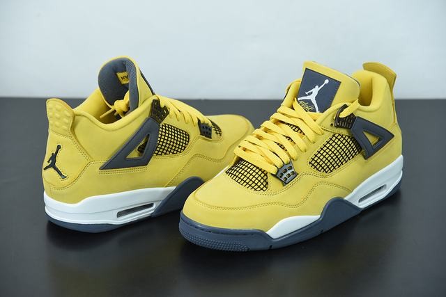 Jordan 4 Retro Lightning (2021) Jordan 4 Retro Lightning (2021)