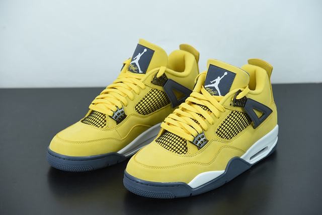 Jordan 4 Retro Lightning (2021) Jordan 4 Retro Lightning (2021)
