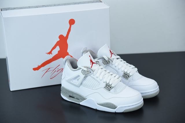 Air Jordan 4“White Oreo Air Jordan 4“White Oreo
