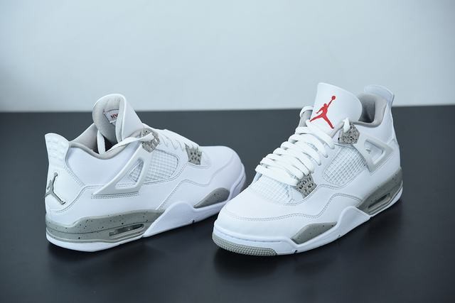 Air Jordan 4“White Oreo Air Jordan 4“White Oreo