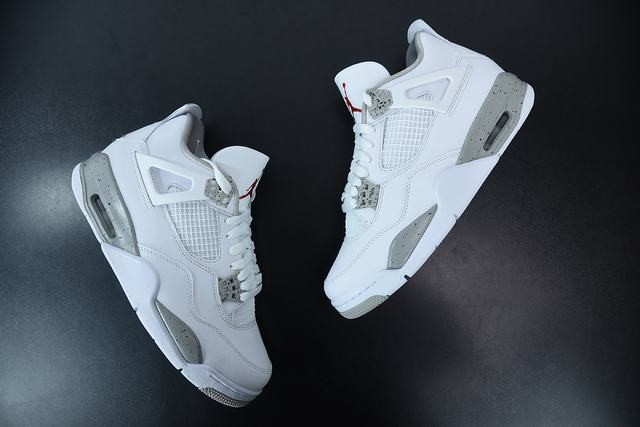 Air Jordan 4“White Oreo Air Jordan 4“White Oreo