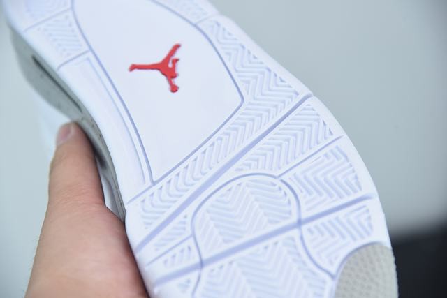 Air Jordan 4“White Oreo Air Jordan 4“White Oreo