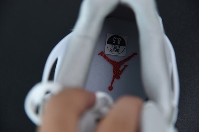 Air Jordan 4“White Oreo Air Jordan 4“White Oreo