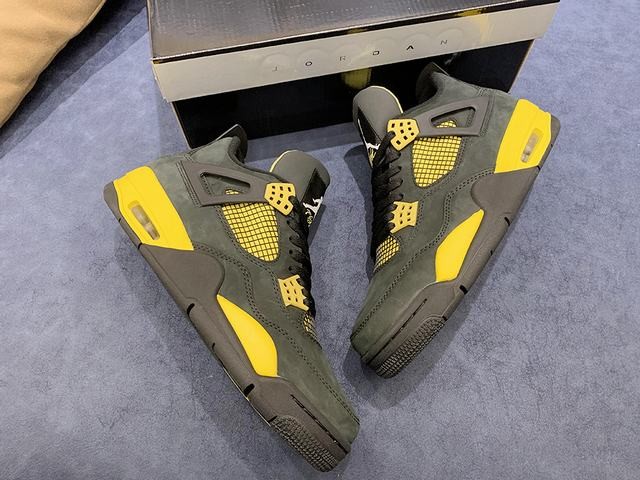 Jordan 4 Retro Thunder Jordan 4 Retro Thunder