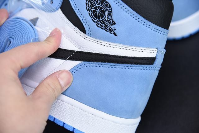 Air Jordan 1 High OG “University Blue Air Jordan 1 High OG “University Blue