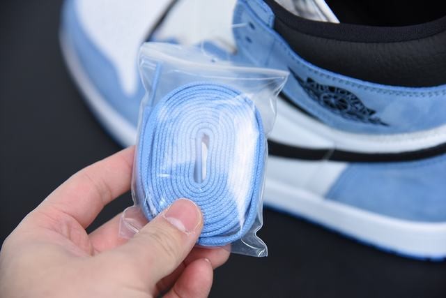 Air Jordan 1 High OG “University Blue Air Jordan 1 High OG “University Blue