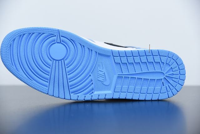 Air Jordan 1 High OG “University Blue Air Jordan 1 High OG “University Blue