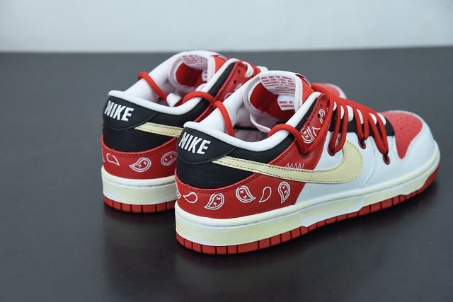 Off-White x Nk Dunk Low “University Red” Off-White x Nk Dunk Low “University Red”