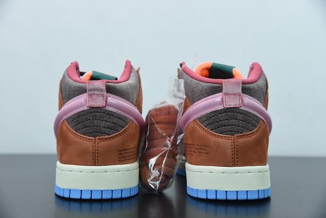 Nk SB Dunk Low Pro QS Nk SB Dunk Low Pro QS