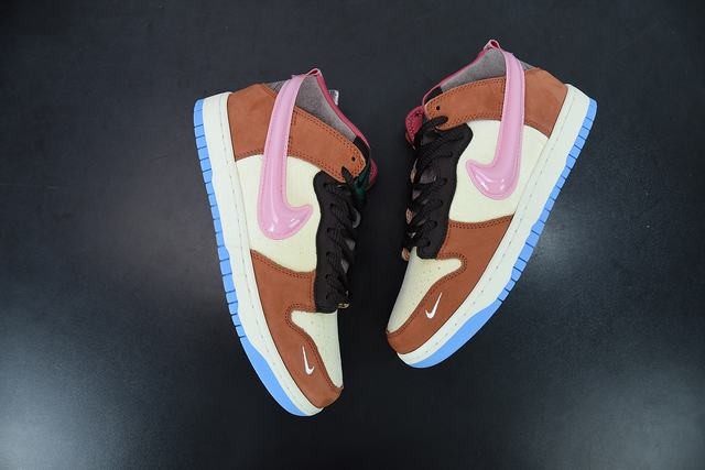 Nk SB Dunk Low Pro QS Nk SB Dunk Low Pro QS