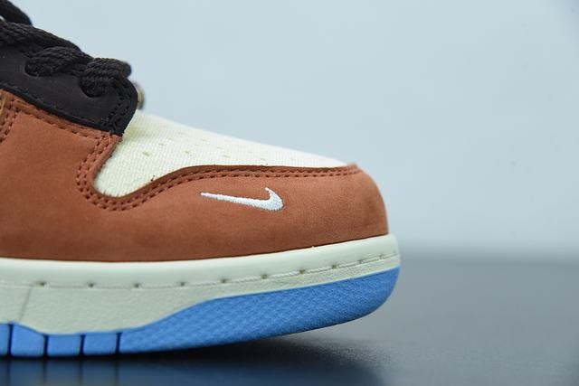 Nk SB Dunk Low Pro QS Nk SB Dunk Low Pro QS