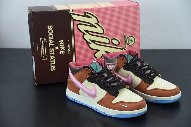 Nk SB Dunk Low Pro QS Nk SB Dunk Low Pro QS