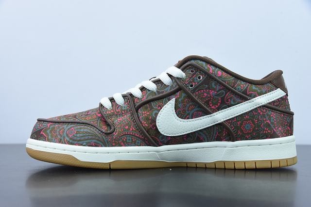 Nk SB Dunk Low “Paisley” Nk SB Dunk Low “Paisley”