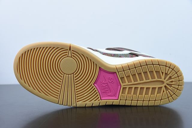 Nk SB Dunk Low “Paisley” Nk SB Dunk Low “Paisley”
