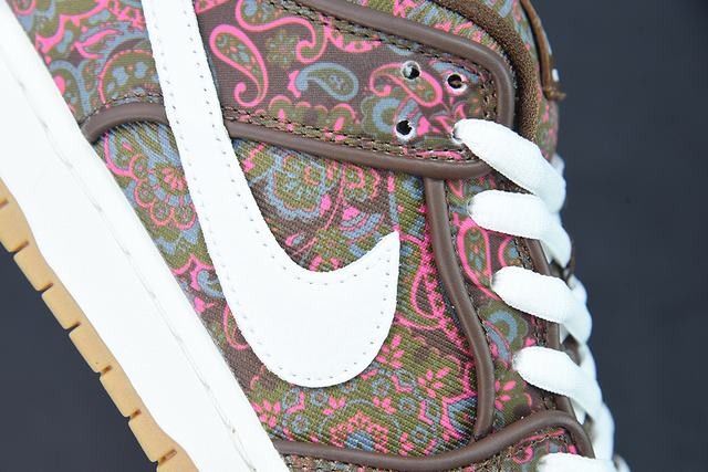 Nk SB Dunk Low “Paisley” Nk SB Dunk Low “Paisley”