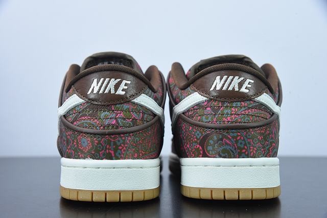 Nk SB Dunk Low “Paisley” Nk SB Dunk Low “Paisley”