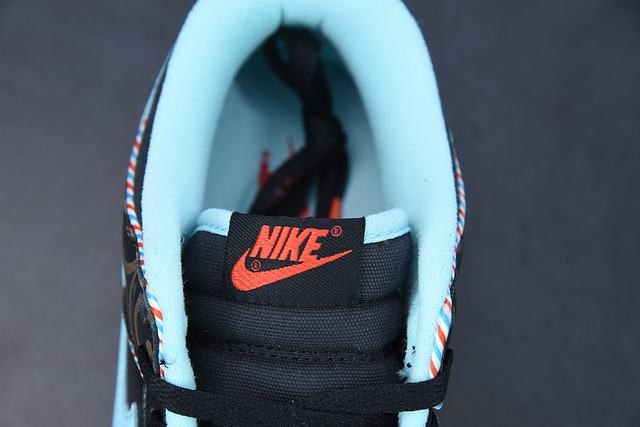 Nike Dunk Low Nike Dunk Low