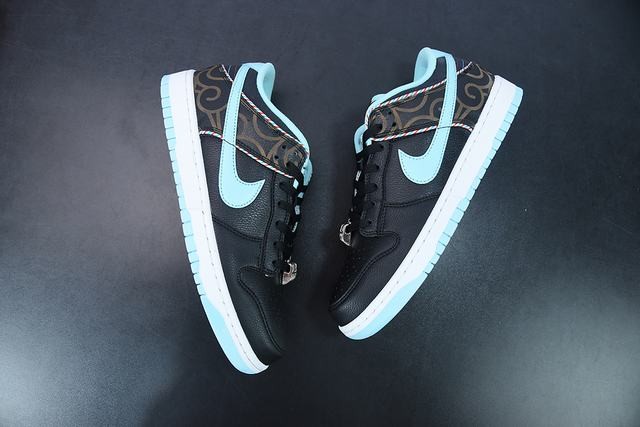 Nike Dunk Low Nike Dunk Low